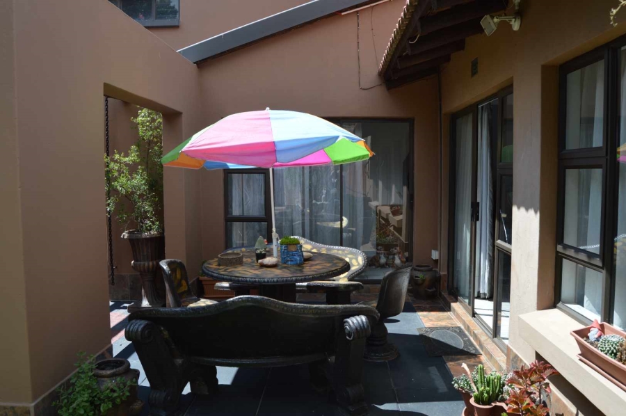 3 Bedroom Property for Sale in Brackendowns Gauteng