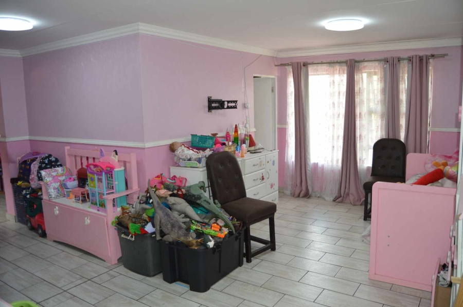 3 Bedroom Property for Sale in Brackendowns Gauteng