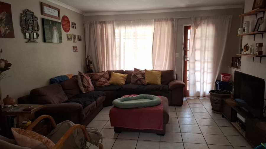 2 Bedroom Property for Sale in Albertsdal Gauteng