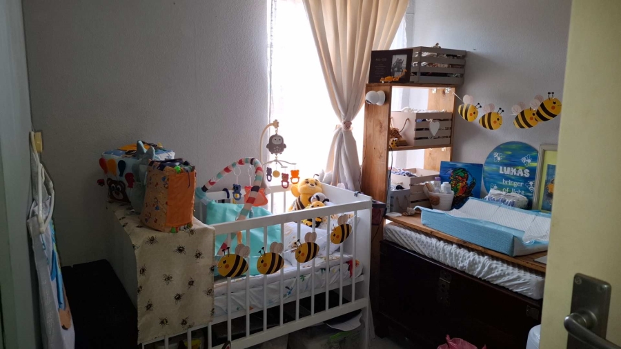 2 Bedroom Property for Sale in Albertsdal Gauteng