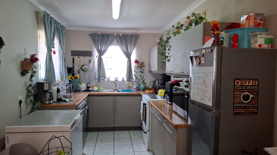 2 Bedroom Property for Sale in Albertsdal Gauteng