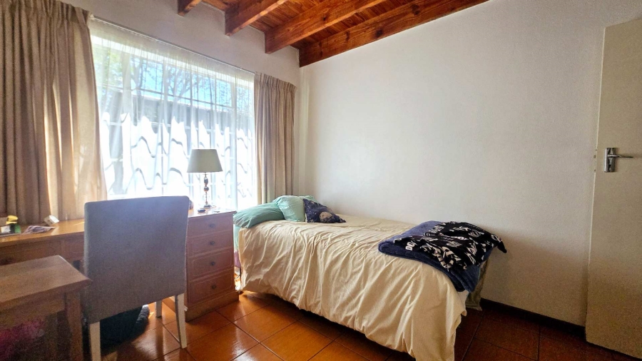 3 Bedroom Property for Sale in La Montagne Gauteng