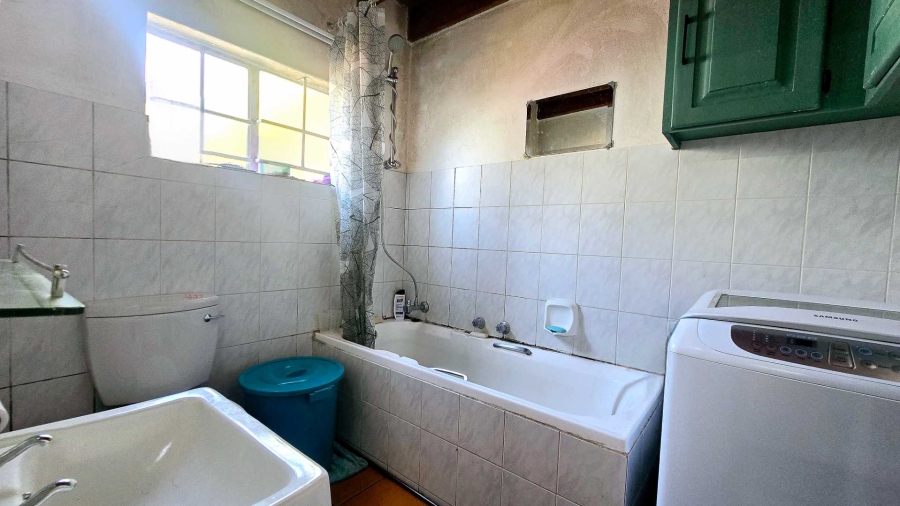 3 Bedroom Property for Sale in La Montagne Gauteng