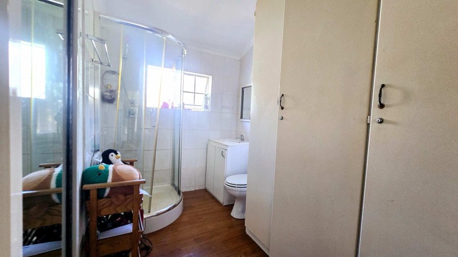 3 Bedroom Property for Sale in La Montagne Gauteng