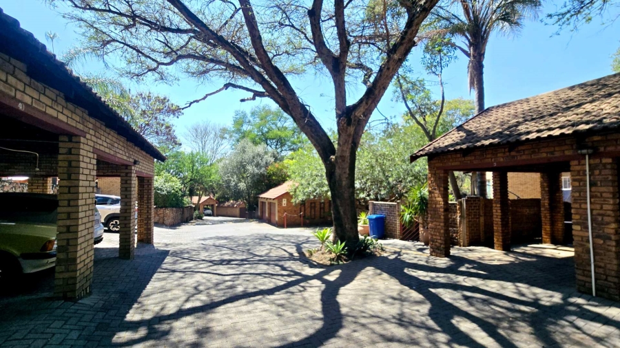 3 Bedroom Property for Sale in La Montagne Gauteng