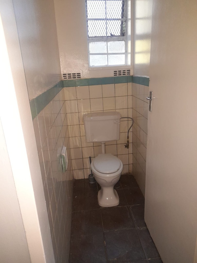 To Let 2 Bedroom Property for Rent in Johannesburg Central Gauteng
