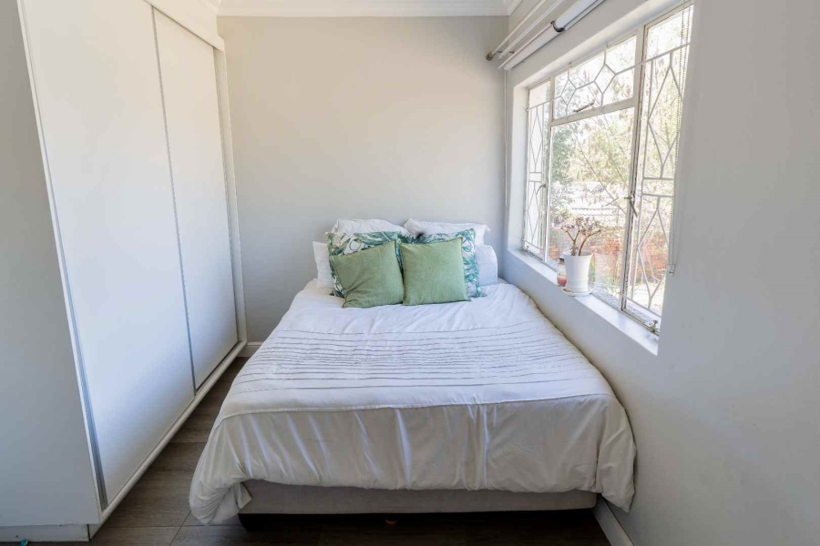 To Let 4 Bedroom Property for Rent in Olivedale Gauteng