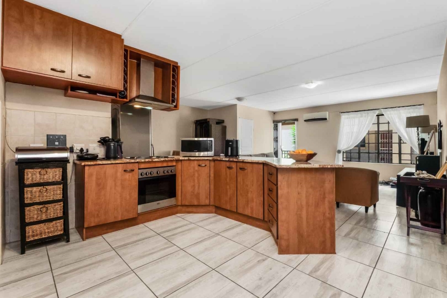 2 Bedroom Property for Sale in Broadacres Gauteng