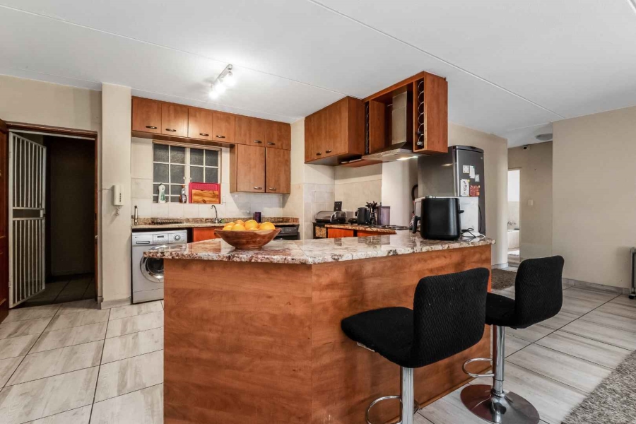 2 Bedroom Property for Sale in Broadacres Gauteng