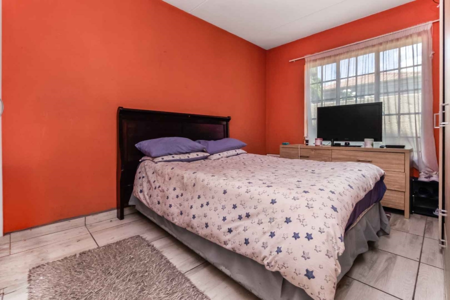 2 Bedroom Property for Sale in Broadacres Gauteng