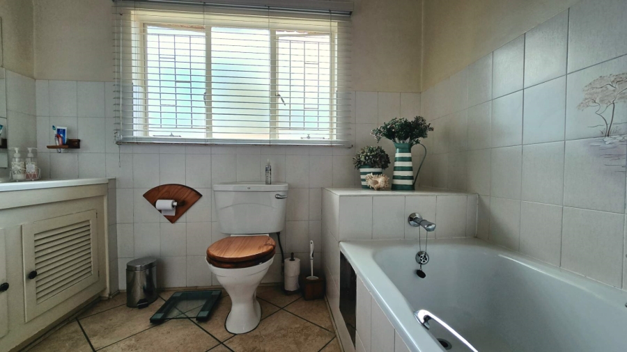 3 Bedroom Property for Sale in Annlin Gauteng