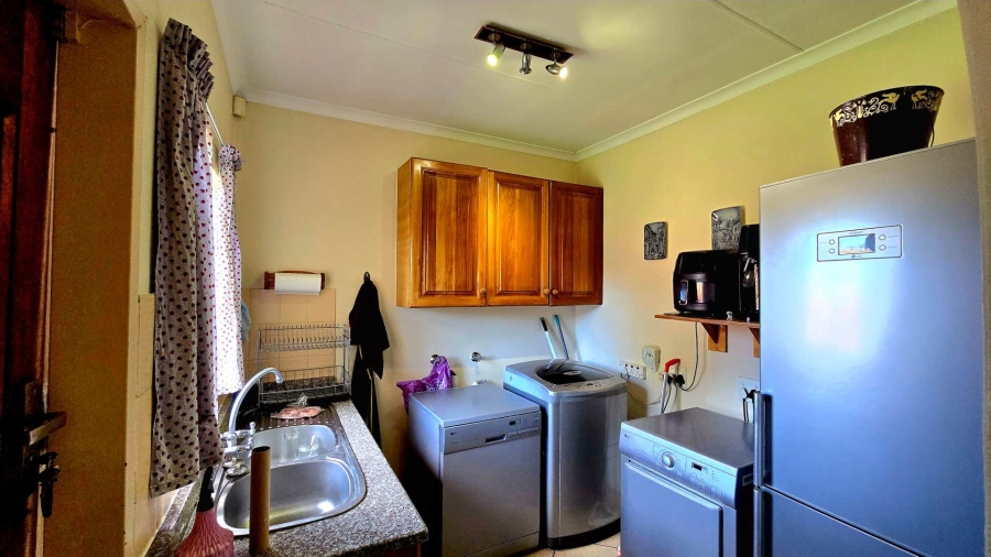 3 Bedroom Property for Sale in Annlin Gauteng