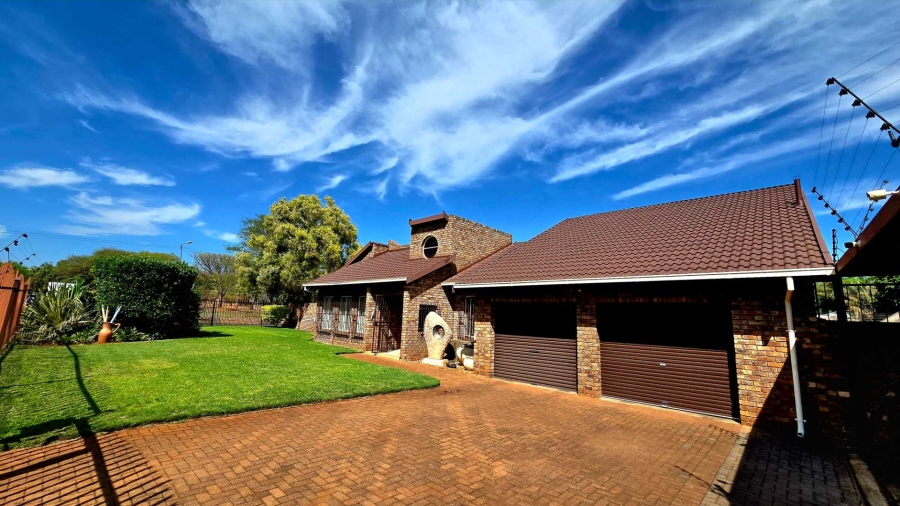 3 Bedroom Property for Sale in Annlin Gauteng