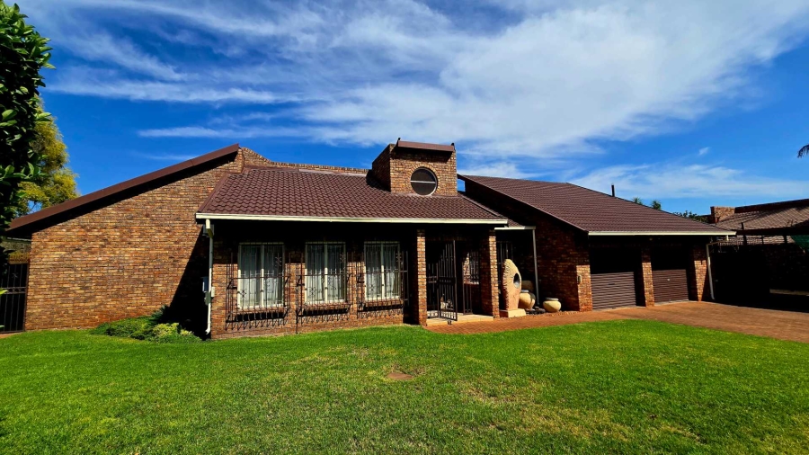 3 Bedroom Property for Sale in Annlin Gauteng