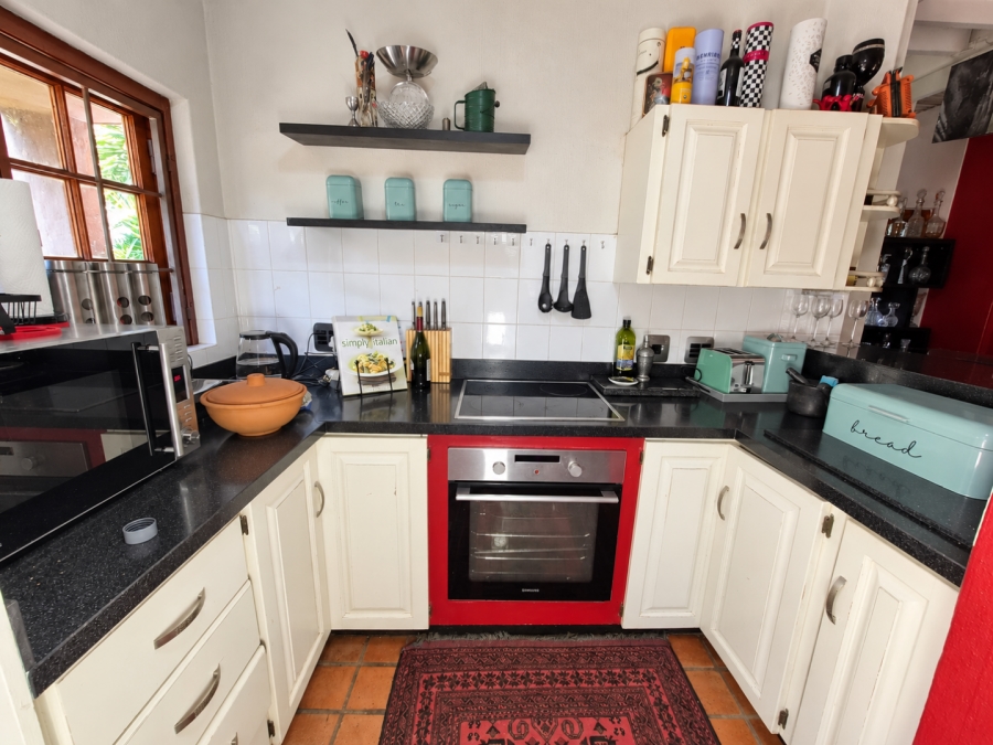 3 Bedroom Property for Sale in Faerie Glen Gauteng