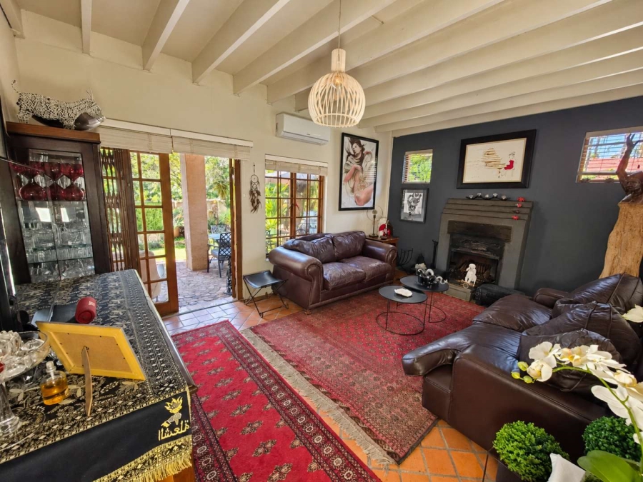 3 Bedroom Property for Sale in Faerie Glen Gauteng