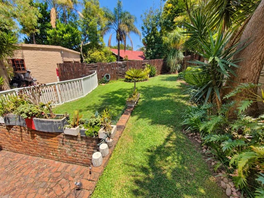 3 Bedroom Property for Sale in Faerie Glen Gauteng