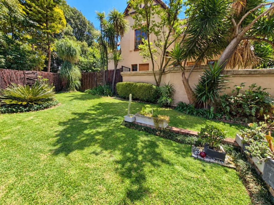 3 Bedroom Property for Sale in Faerie Glen Gauteng