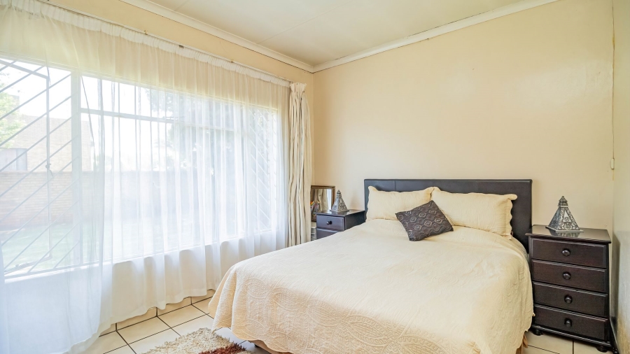 3 Bedroom Property for Sale in Bakerton Gauteng