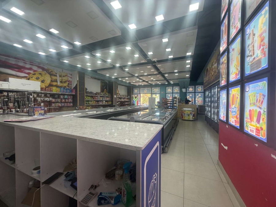 To Let Commercial Property for Rent in Pineslopes Gauteng