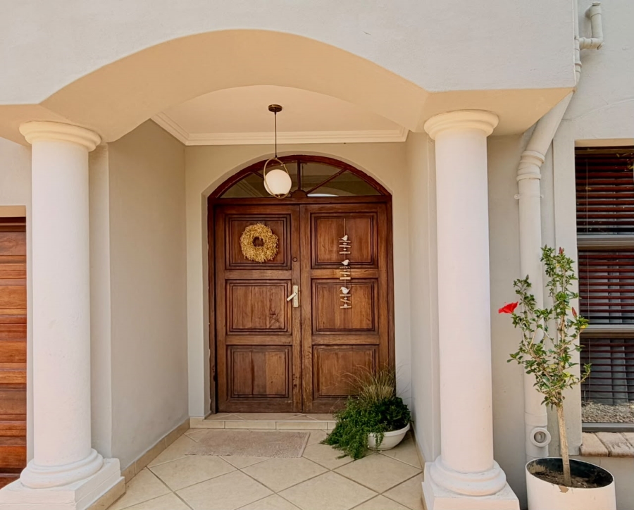 To Let 4 Bedroom Property for Rent in Meyersdal Gauteng