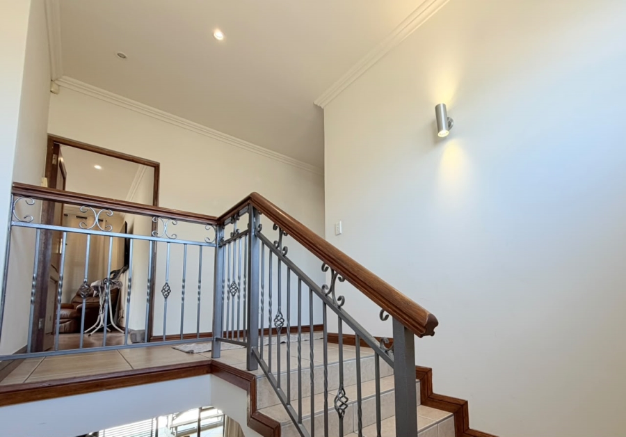 To Let 4 Bedroom Property for Rent in Meyersdal Gauteng