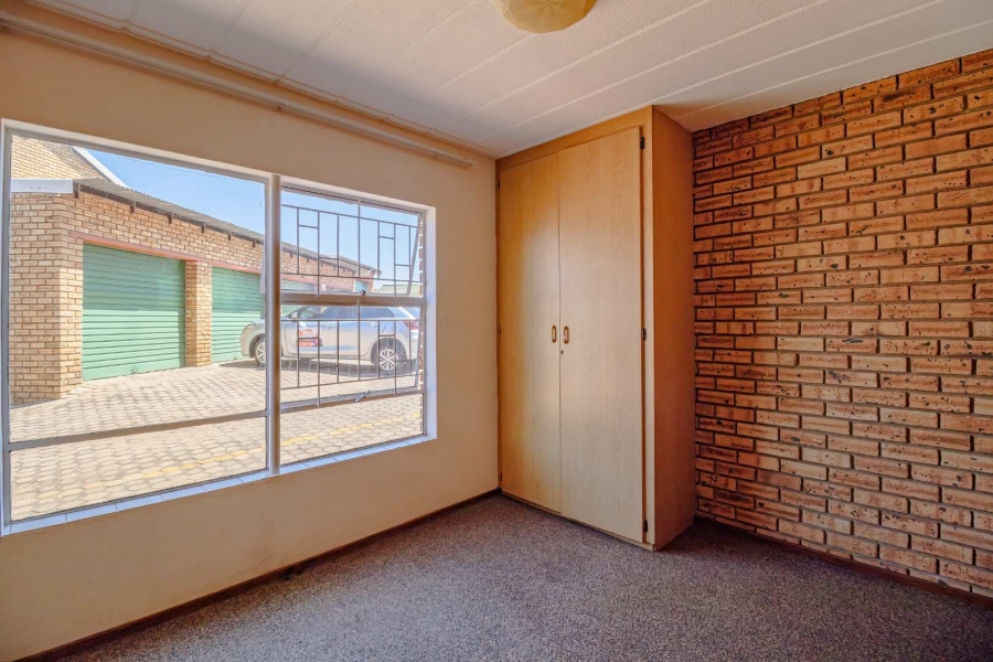 3 Bedroom Property for Sale in Rant En Dal Gauteng