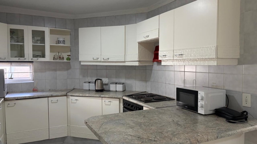 To Let 2 Bedroom Property for Rent in Edenburg Gauteng