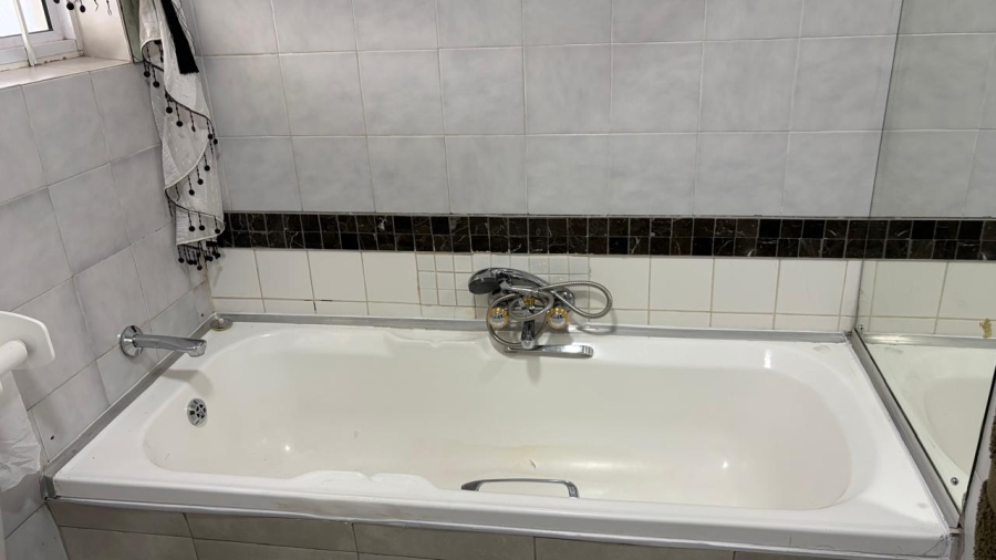 To Let 2 Bedroom Property for Rent in Edenburg Gauteng