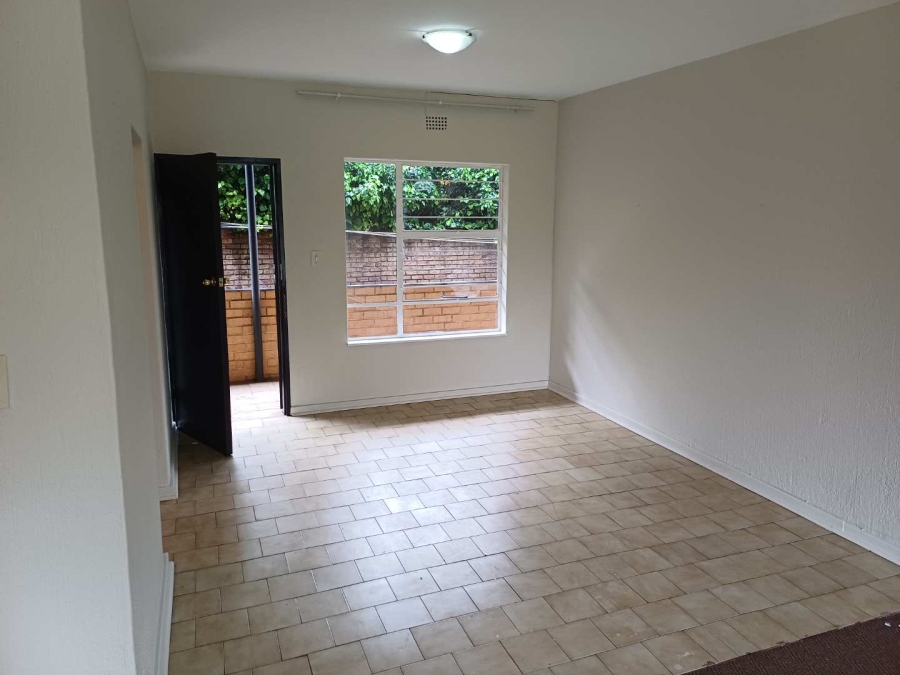 To Let 1 Bedroom Property for Rent in Kloofendal Gauteng