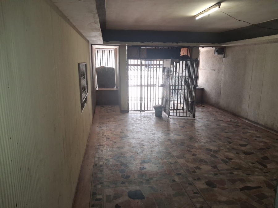 2 Bedroom Property for Sale in Hillbrow Gauteng