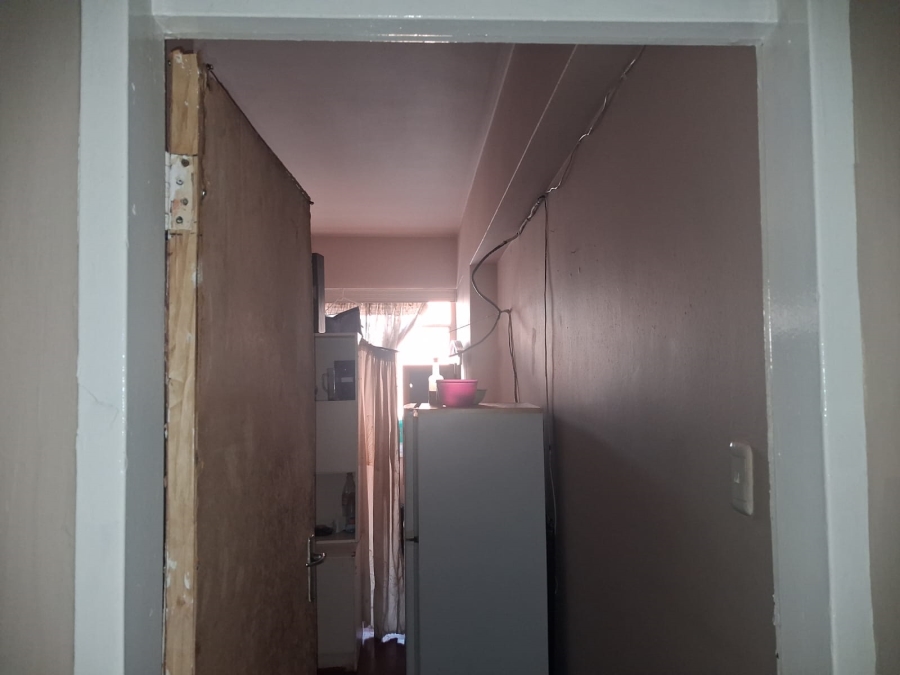 2 Bedroom Property for Sale in Hillbrow Gauteng