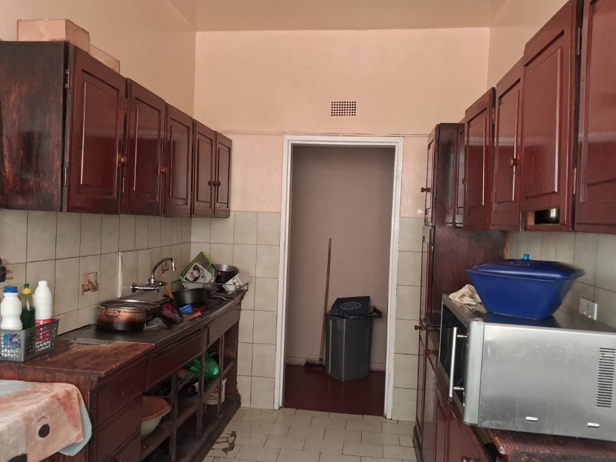 2 Bedroom Property for Sale in Hillbrow Gauteng