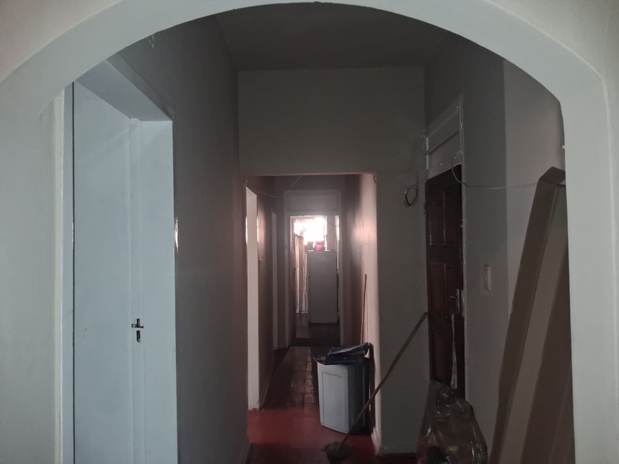 2 Bedroom Property for Sale in Hillbrow Gauteng