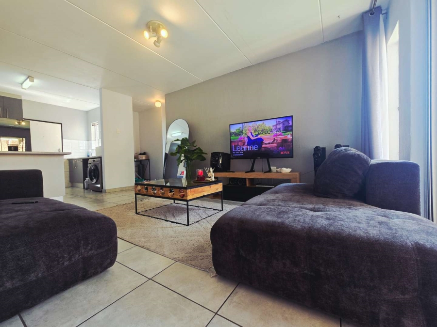 1 Bedroom Property for Sale in Strubensvallei Gauteng