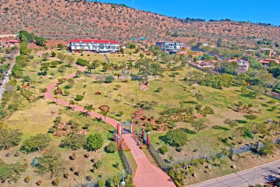 5 Bedroom Property for Sale in Poortview Gauteng