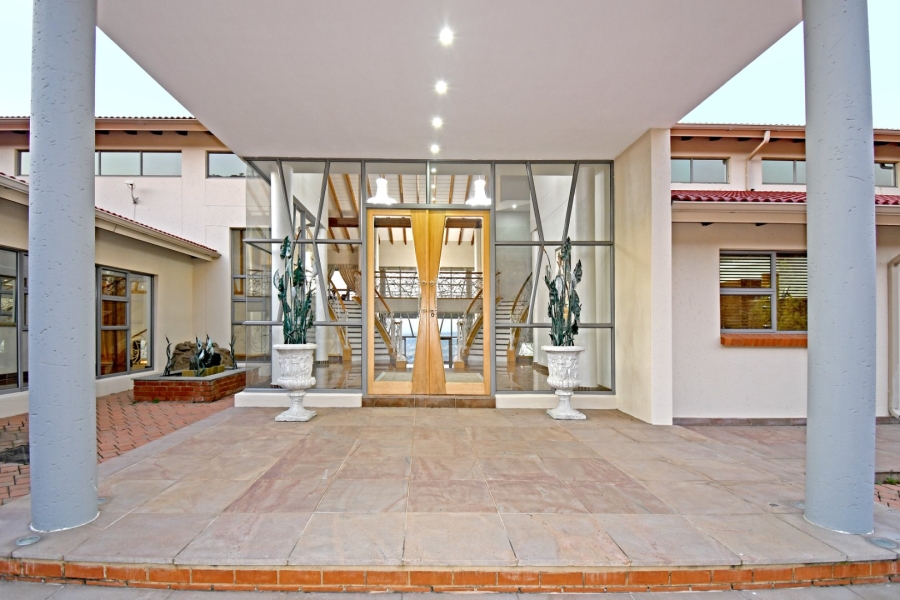 5 Bedroom Property for Sale in Poortview Gauteng