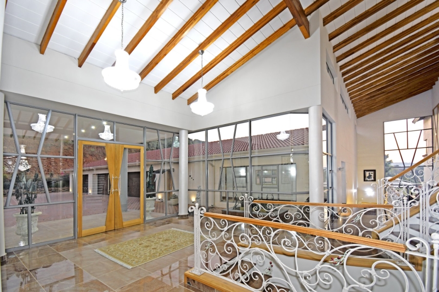 5 Bedroom Property for Sale in Poortview Gauteng