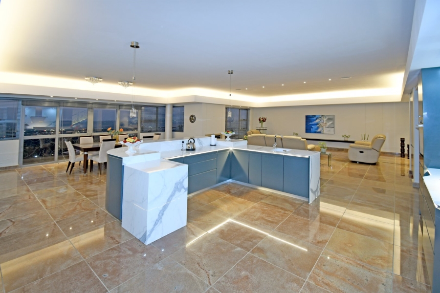 5 Bedroom Property for Sale in Poortview Gauteng