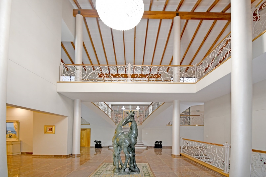 5 Bedroom Property for Sale in Poortview Gauteng