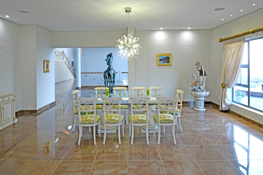 5 Bedroom Property for Sale in Poortview Gauteng