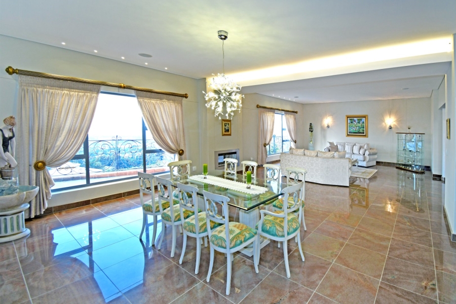 5 Bedroom Property for Sale in Poortview Gauteng