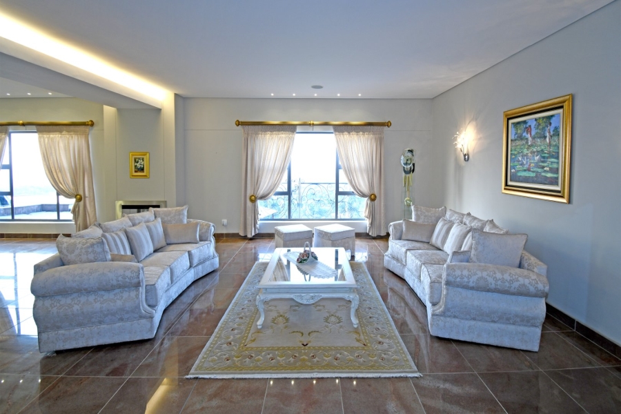 5 Bedroom Property for Sale in Poortview Gauteng