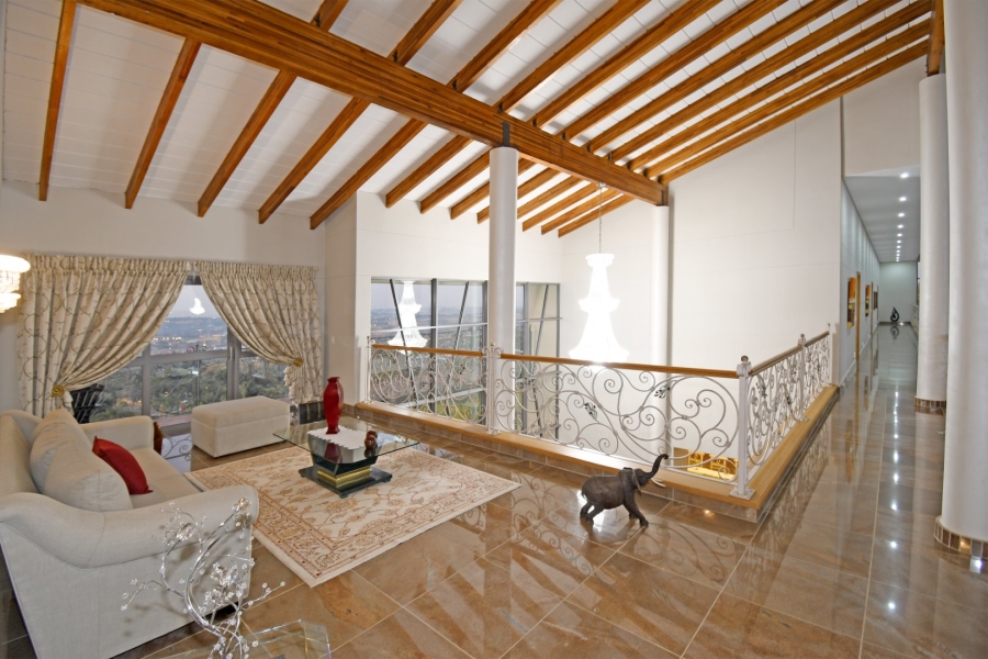 5 Bedroom Property for Sale in Poortview Gauteng