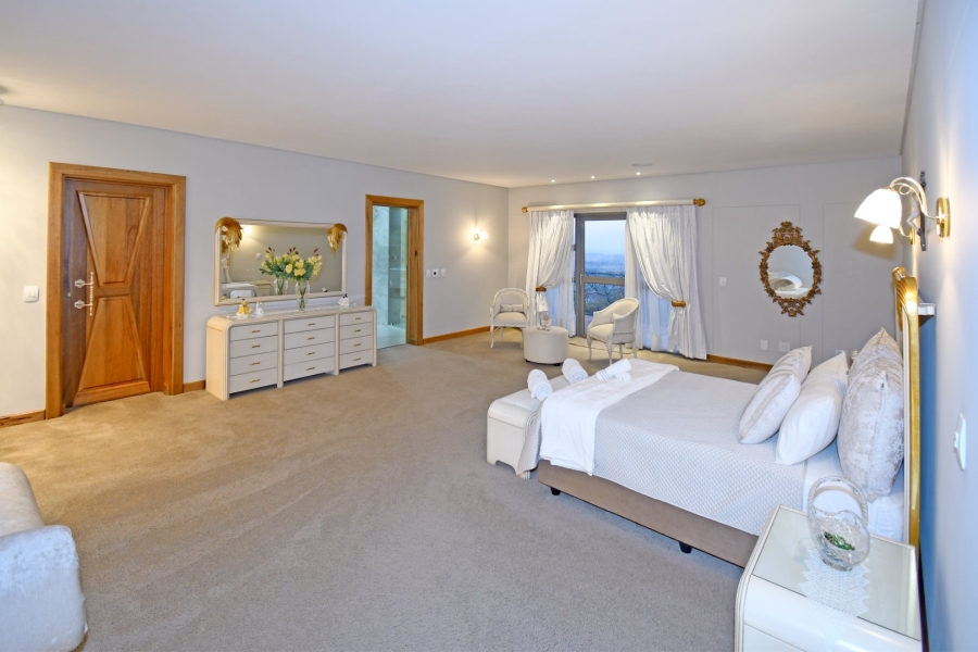 5 Bedroom Property for Sale in Poortview Gauteng