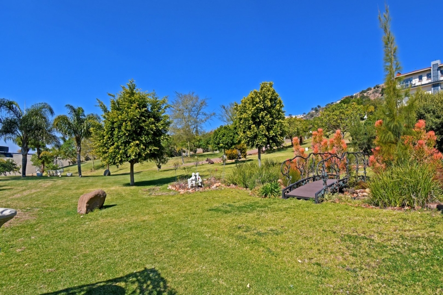 5 Bedroom Property for Sale in Poortview Gauteng