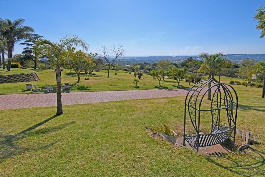 5 Bedroom Property for Sale in Poortview Gauteng