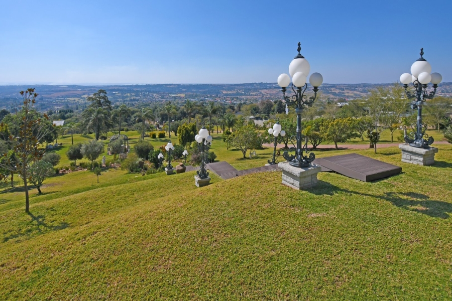 5 Bedroom Property for Sale in Poortview Gauteng