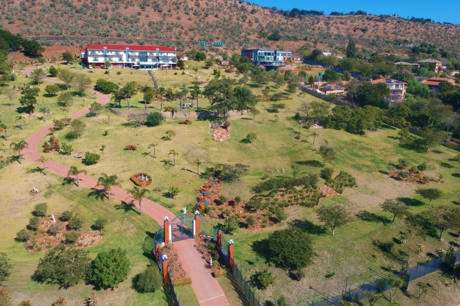 5 Bedroom Property for Sale in Poortview Gauteng