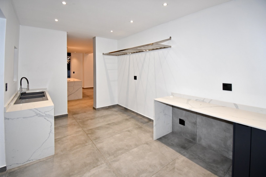 4 Bedroom Property for Sale in Poortview Gauteng
